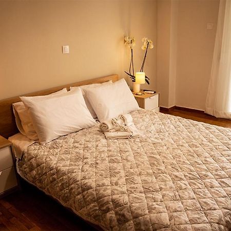 Your Apartment In Атина Екстериор снимка