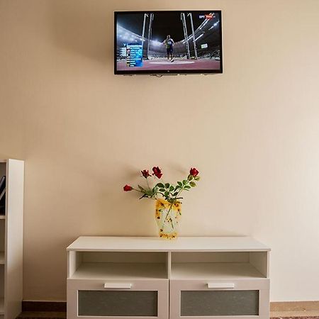 Your Apartment In Атина Екстериор снимка