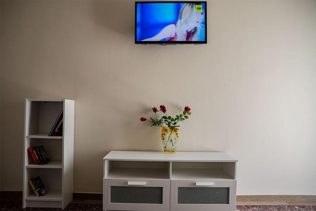 Your Apartment In Атина Екстериор снимка